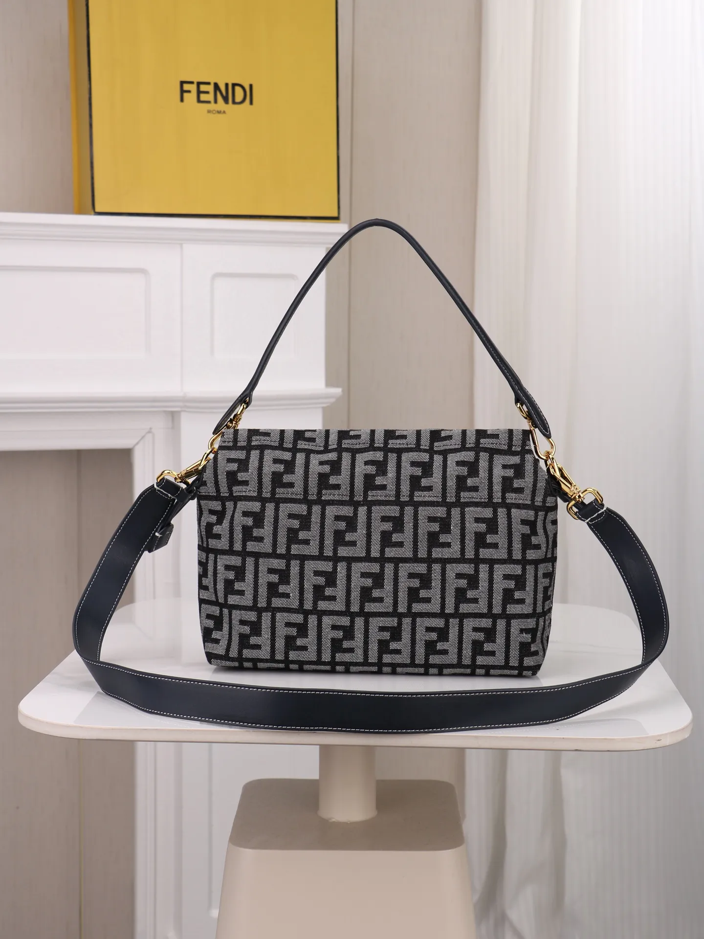 All Categories Fendi Women's Bags (Fendi) Fendi 7706