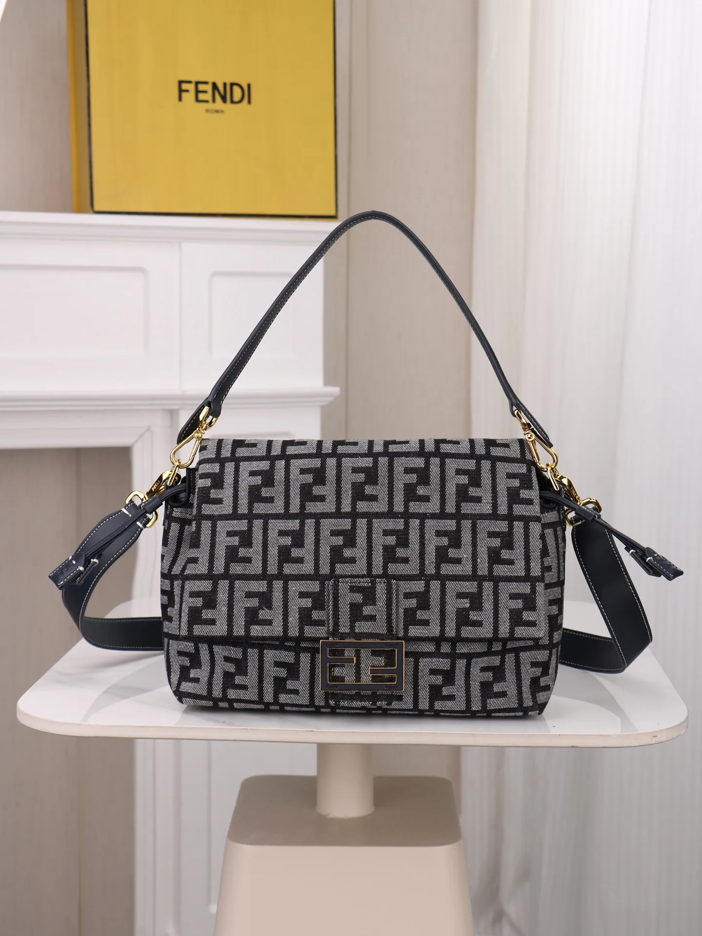 All Categories Fendi Women's Bags (Fendi) Fendi 7706
