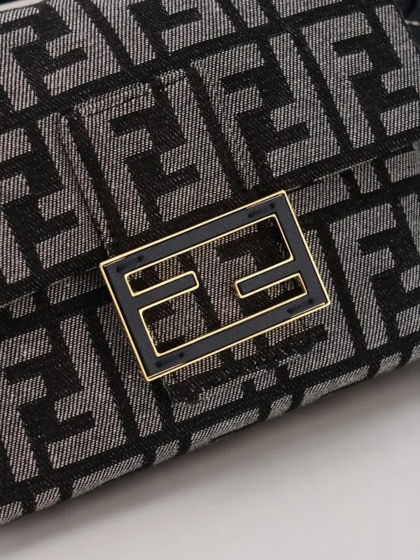 All Categories Fendi Women's Bags (Fendi) Fendi 7706