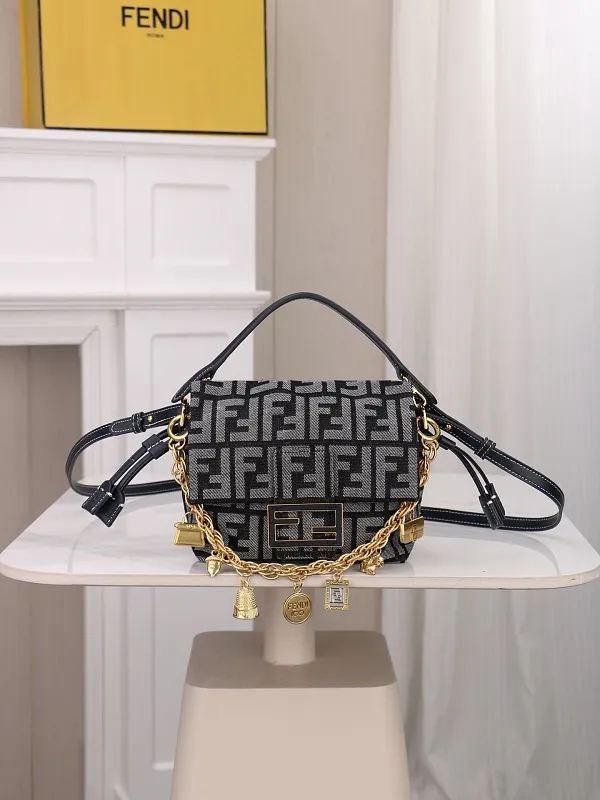 All Categories Fendi Women's Bags (Fendi) Fendi 7706