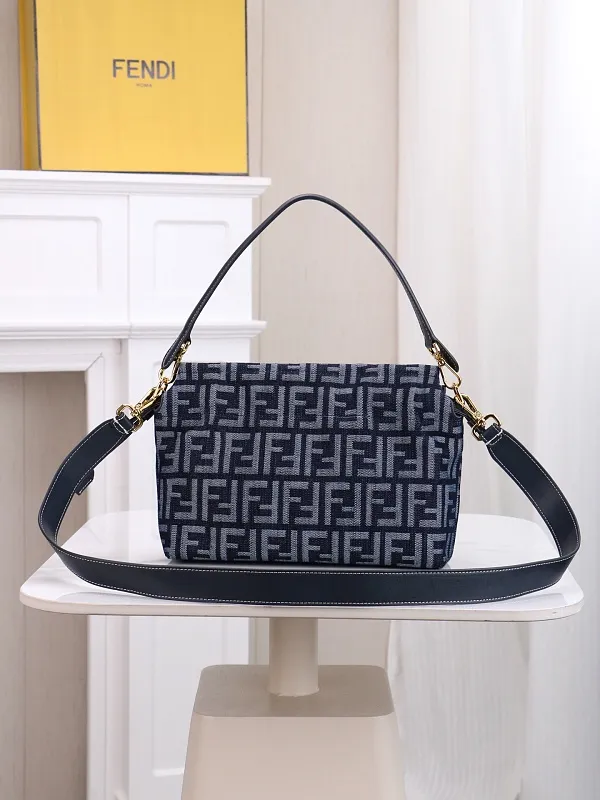 All Categories Fendi Women's Bags (Fendi) Fendi 7706