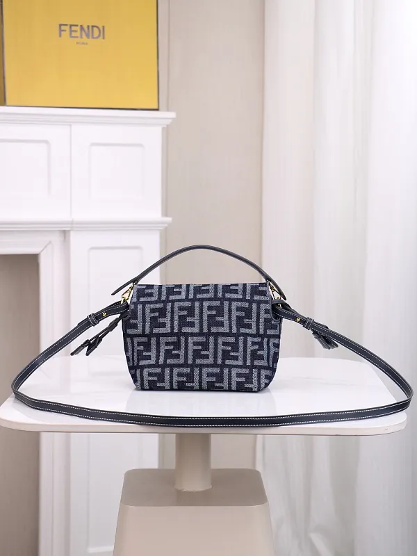 All Categories Fendi Women's Bags (Fendi) Fendi 7706