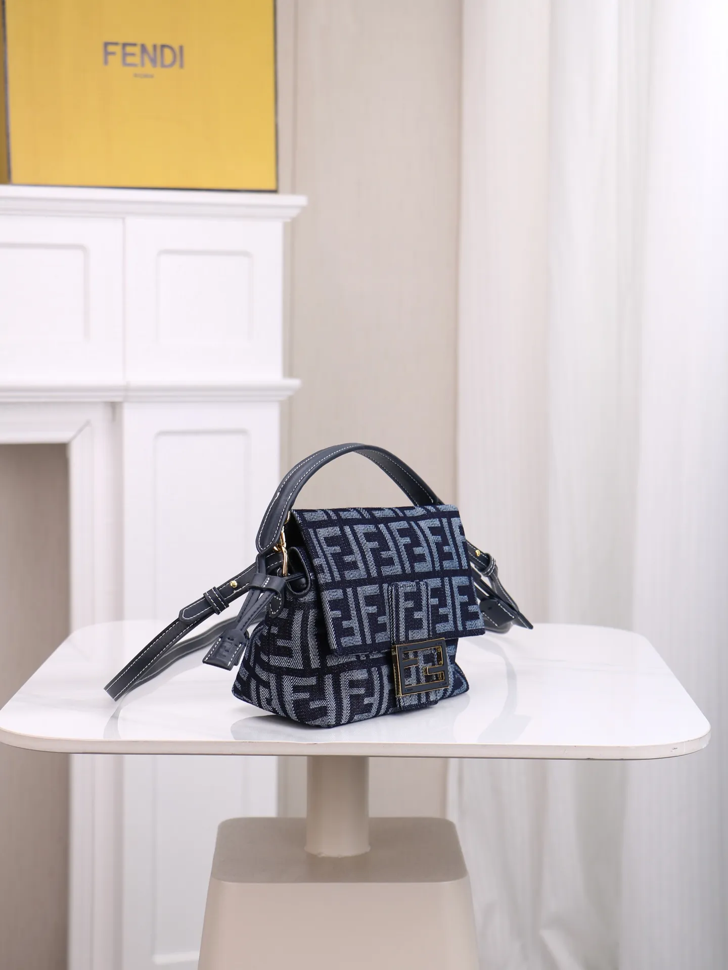 All Categories Fendi Women's Bags (Fendi) Fendi 7706