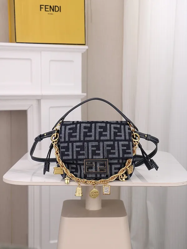 All Categories Fendi Women's Bags (Fendi) Fendi 7706