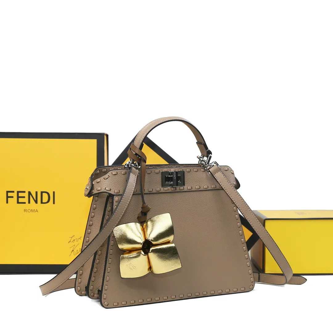 All Categories Fendi Women's Bags (Fendi) Fendi 2711