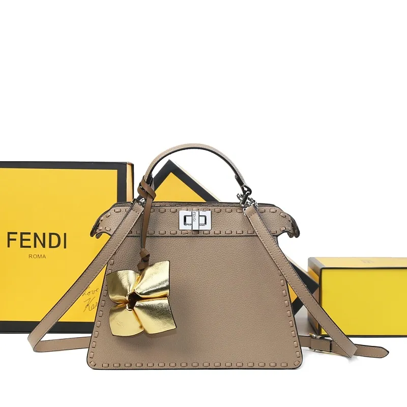 All Categories Fendi Women's Bags (Fendi) Fendi 2711