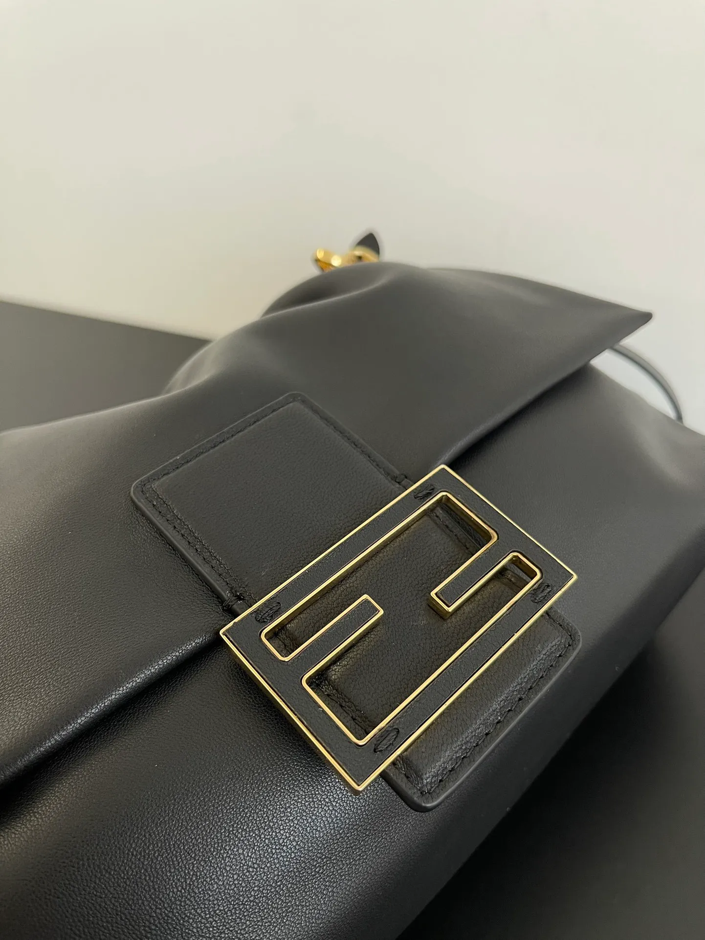 All Categories Fendi Women's Bags (Fendi) Fendi 83016