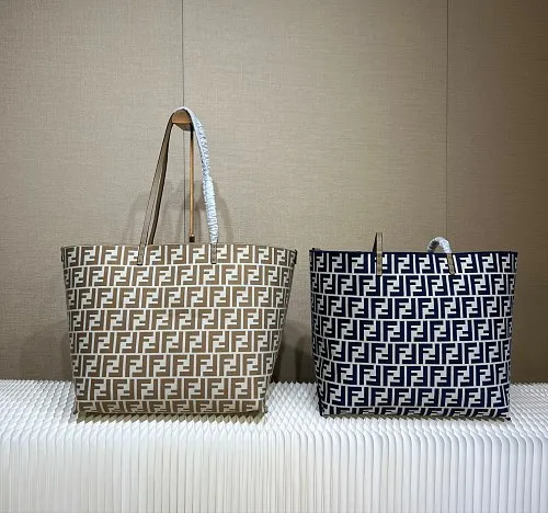All Categories Fendi Women's Bags (Fendi) Fendi 425L