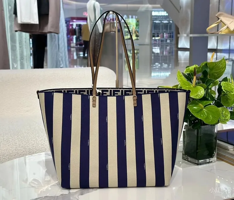 All Categories Fendi Women's Bags (Fendi) Fendi 425L