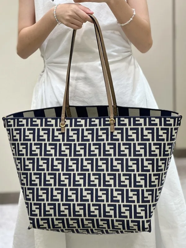 All Categories Fendi Women's Bags (Fendi) Fendi 425L