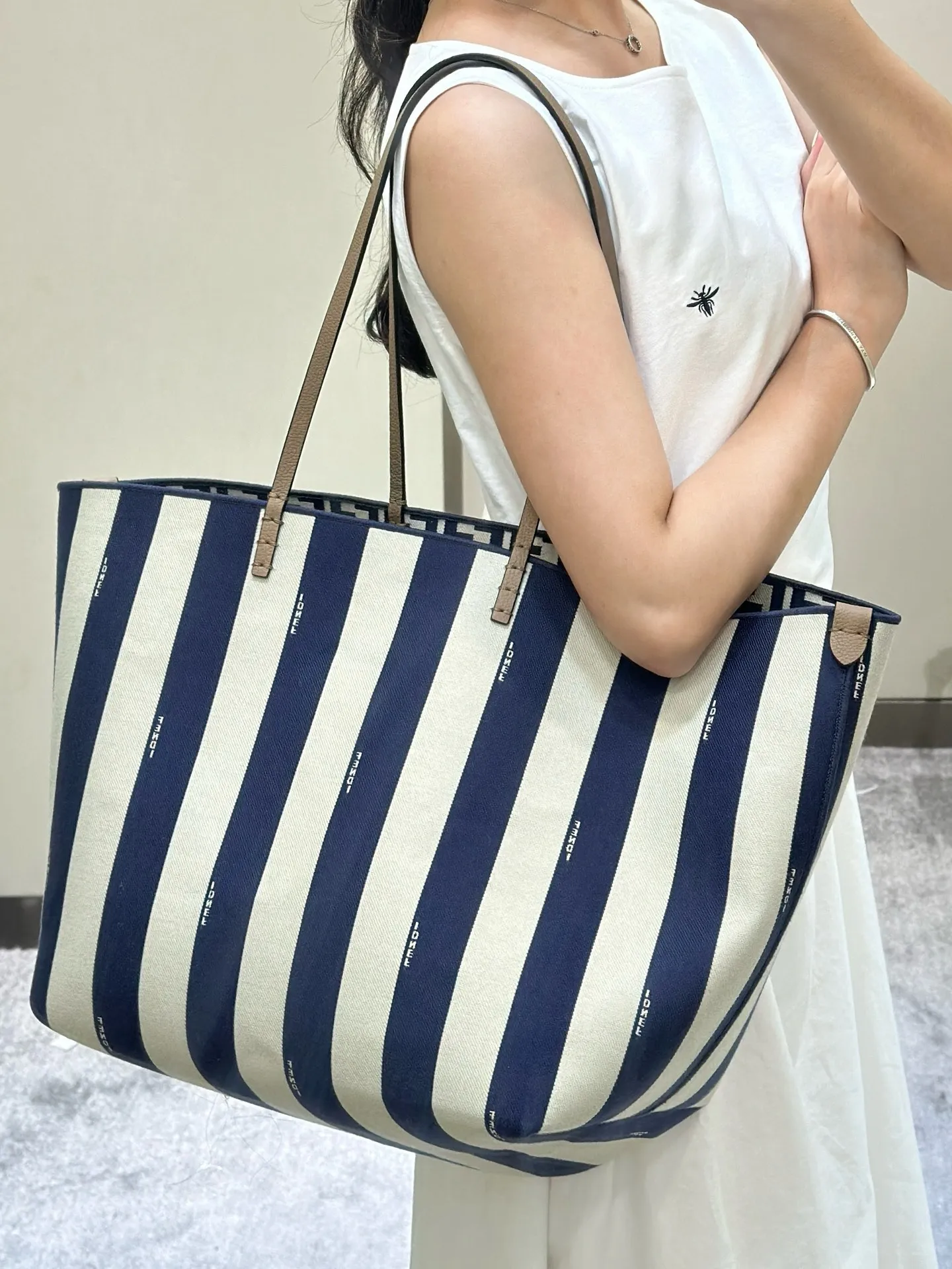 All Categories Fendi Women's Bags (Fendi) Fendi 425L