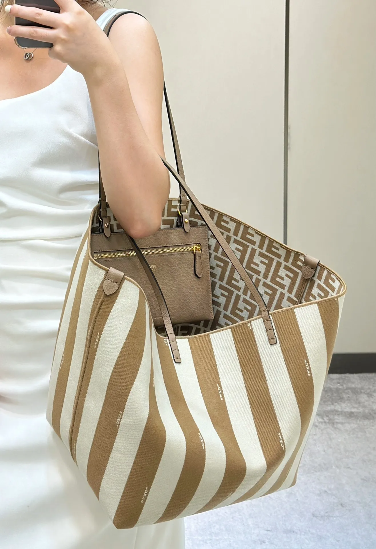 All Categories Fendi Women's Bags (Fendi) Fendi 425L