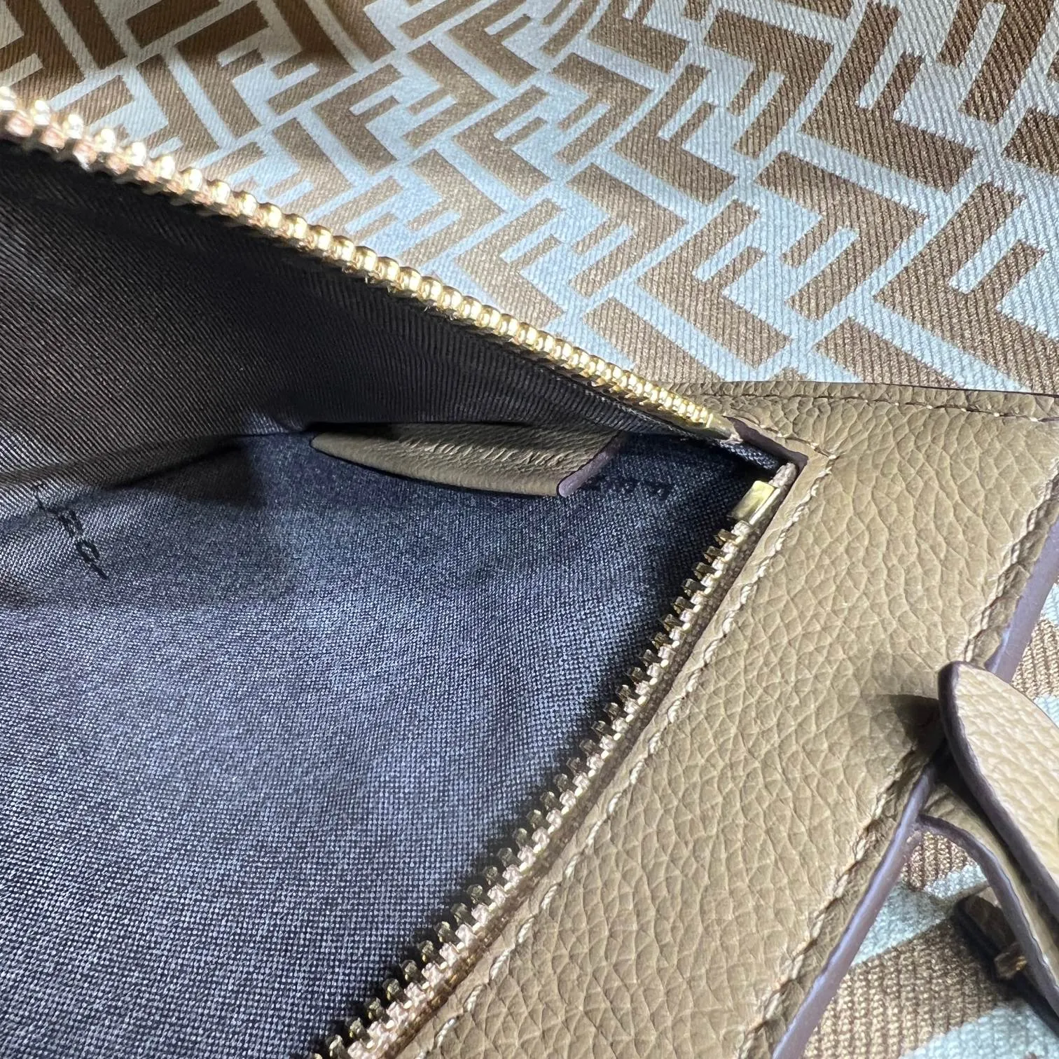 All Categories Fendi Women's Bags (Fendi) Fendi 425L