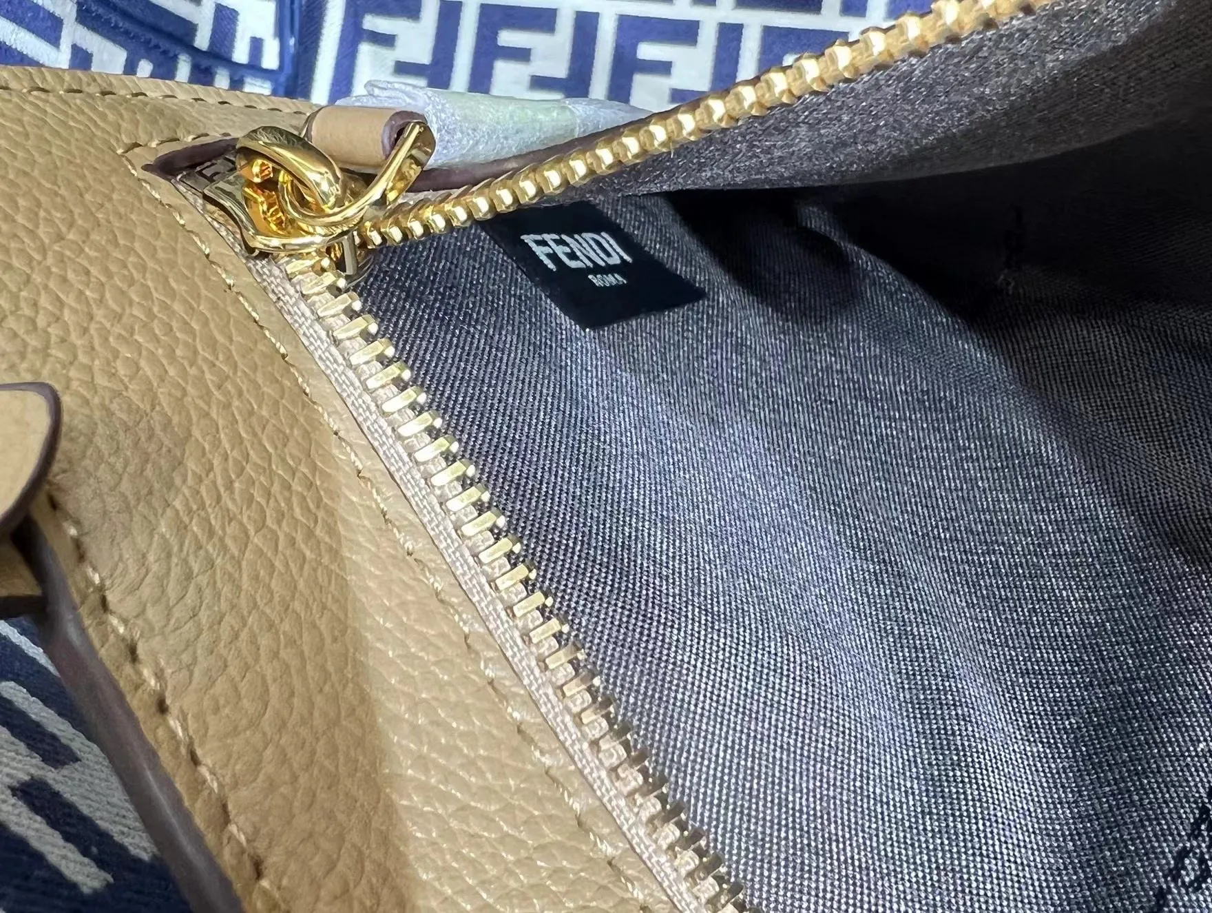 All Categories Fendi Women's Bags (Fendi) Fendi 425L