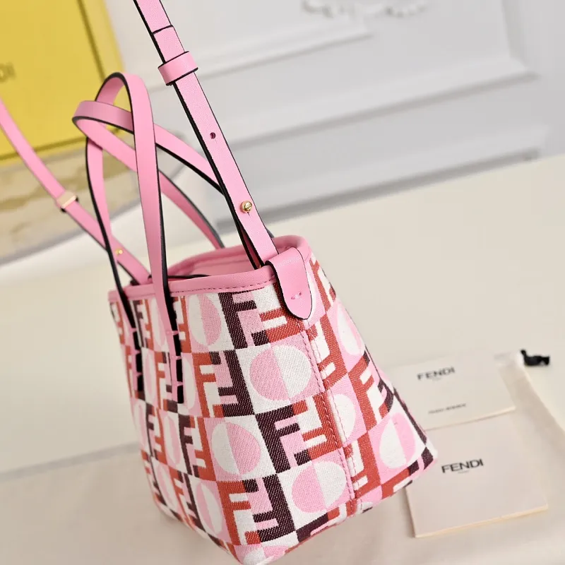 All Categories Fendi Women's Bags (Fendi) Fendi 1114