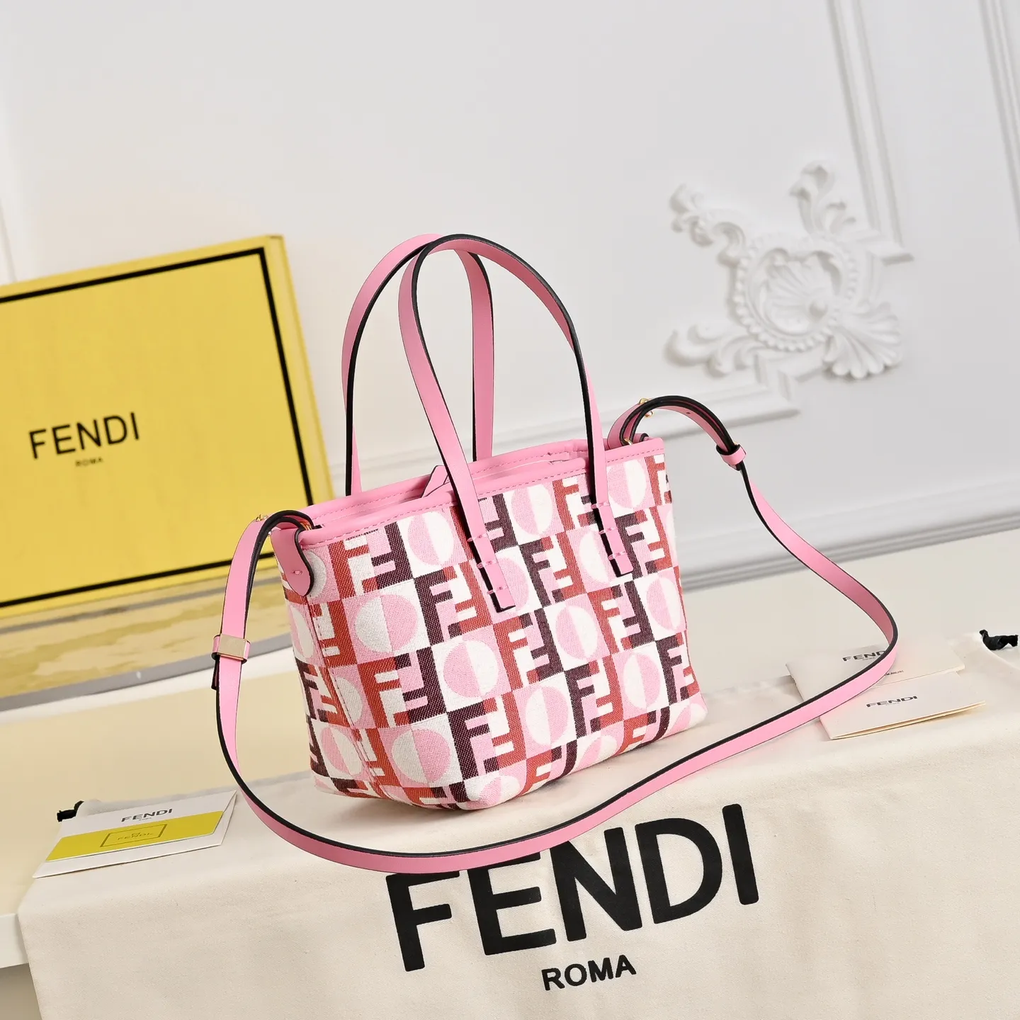 All Categories Fendi Women's Bags (Fendi) Fendi 1114