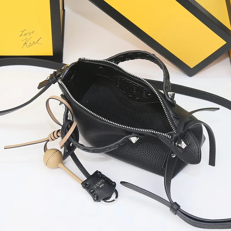 All Categories Fendi Women's Bags (Fendi) Fendi 209