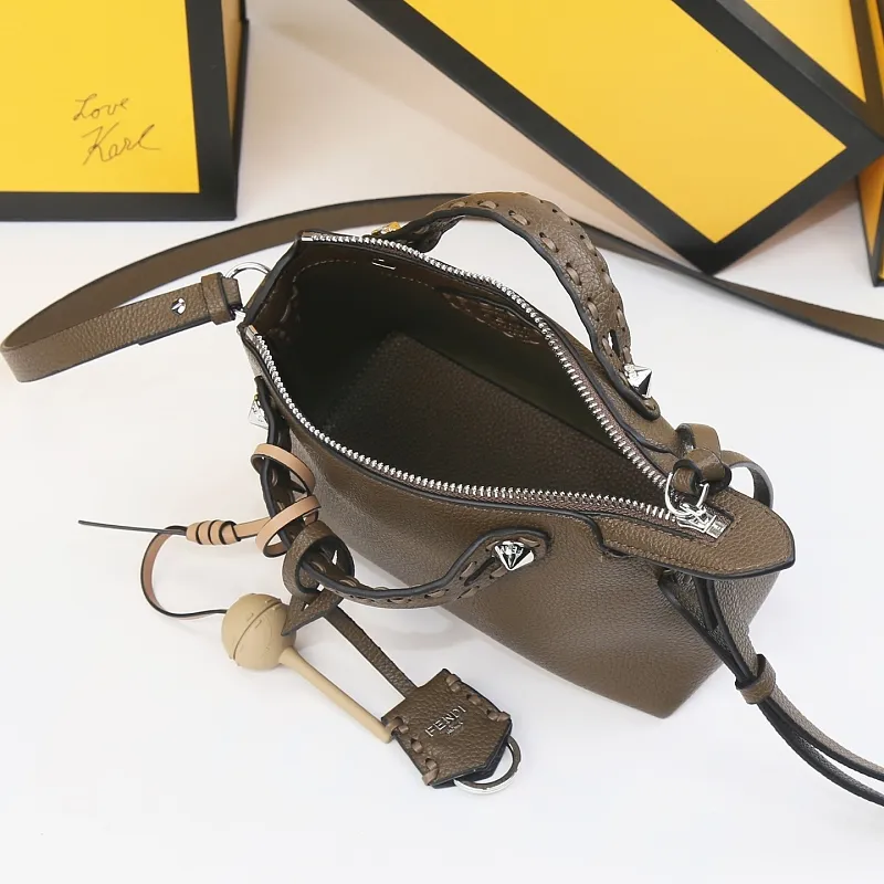 All Categories Fendi Women's Bags (Fendi) Fendi 209