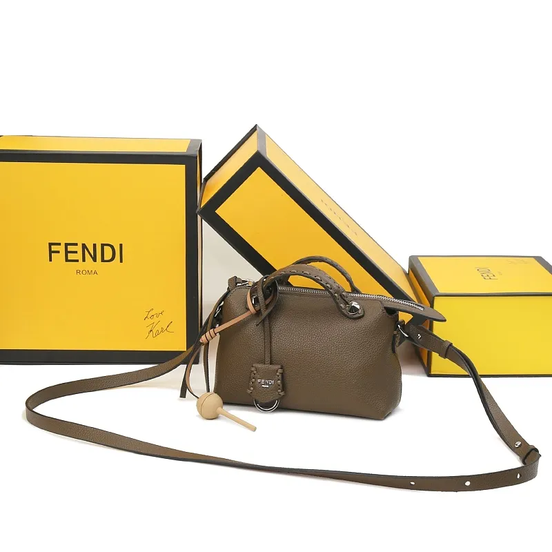 All Categories Fendi Women's Bags (Fendi) Fendi 209