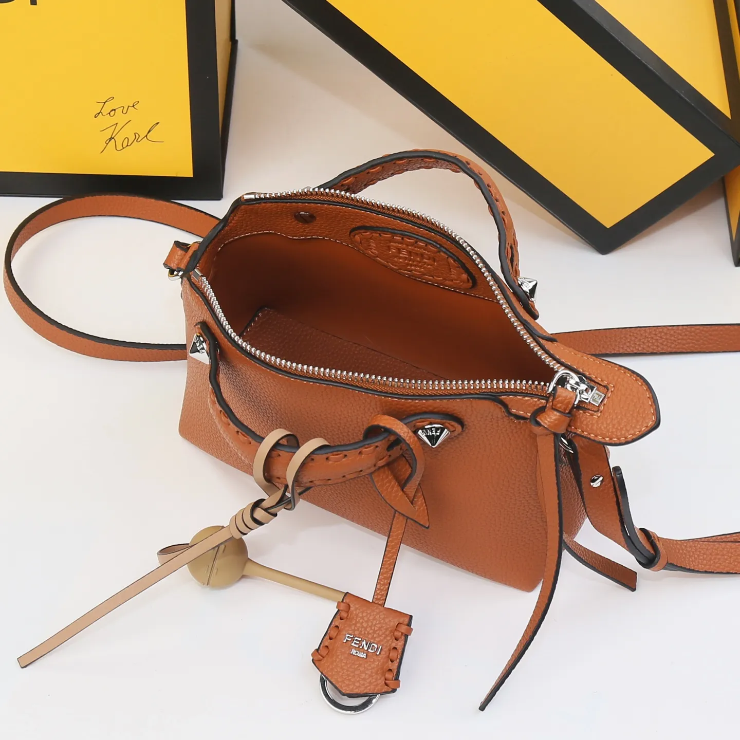 All Categories Fendi Women's Bags (Fendi) Fendi 209