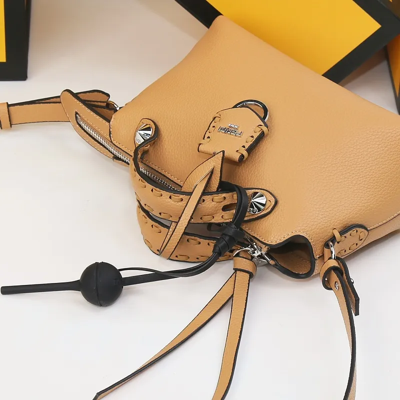 All Categories Fendi Women's Bags (Fendi) Fendi 209