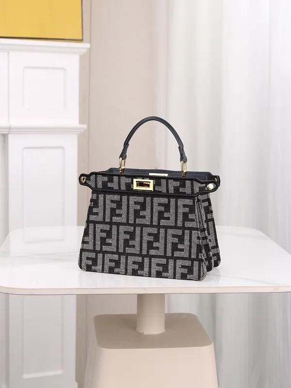 All Categories Official Website "Brand Women's Bags" Women's Bags 💙 FENDI 2026 New Fendi Crossbody Shoulder Bag