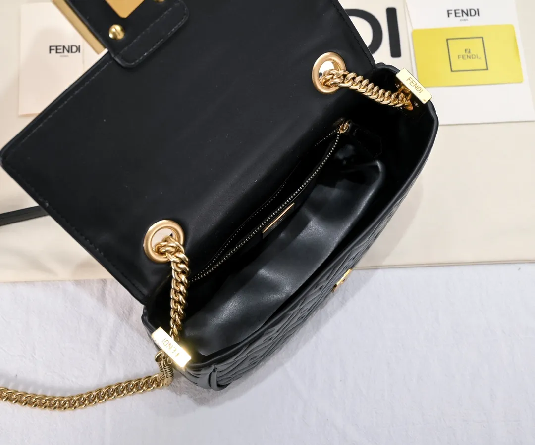 All Categories Fendi Women's Bags (Fendi) Fendi 6607