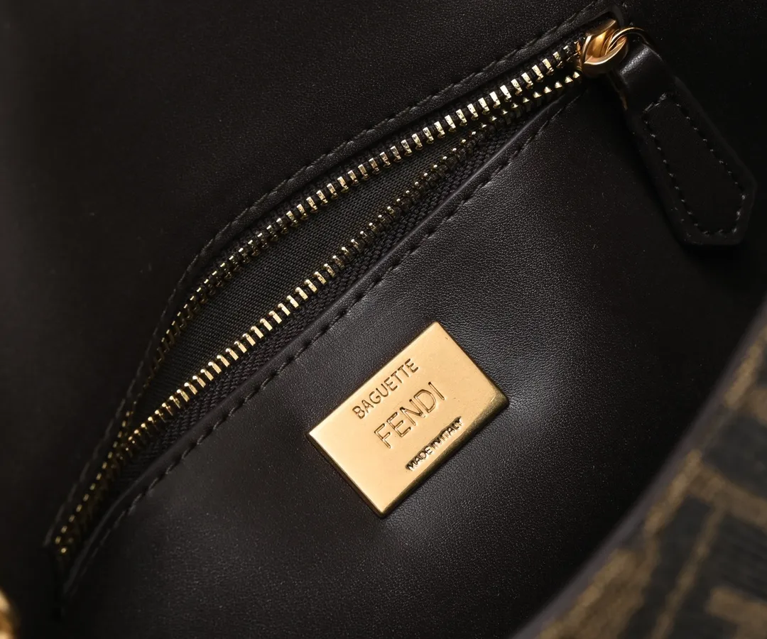 All Categories Fendi Women's Bags (Fendi) Fendi 6607