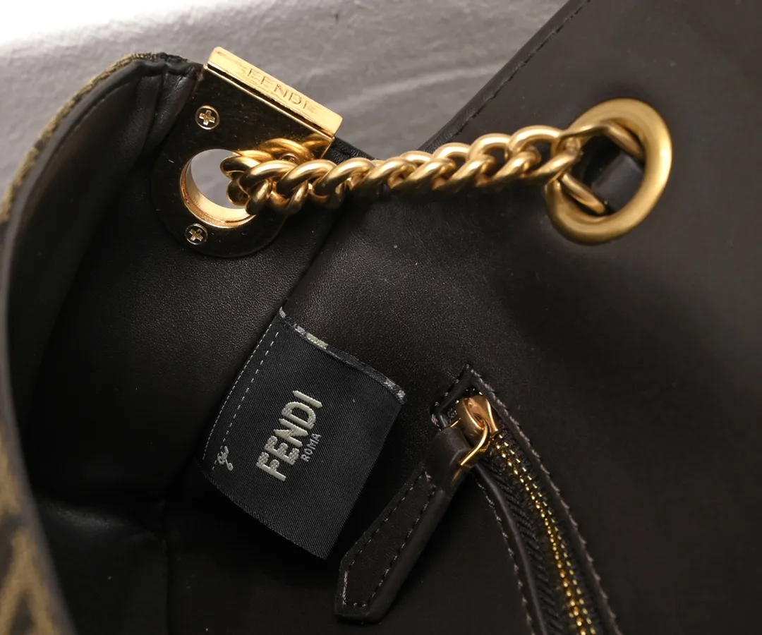 All Categories Fendi Women's Bags (Fendi) Fendi 6607