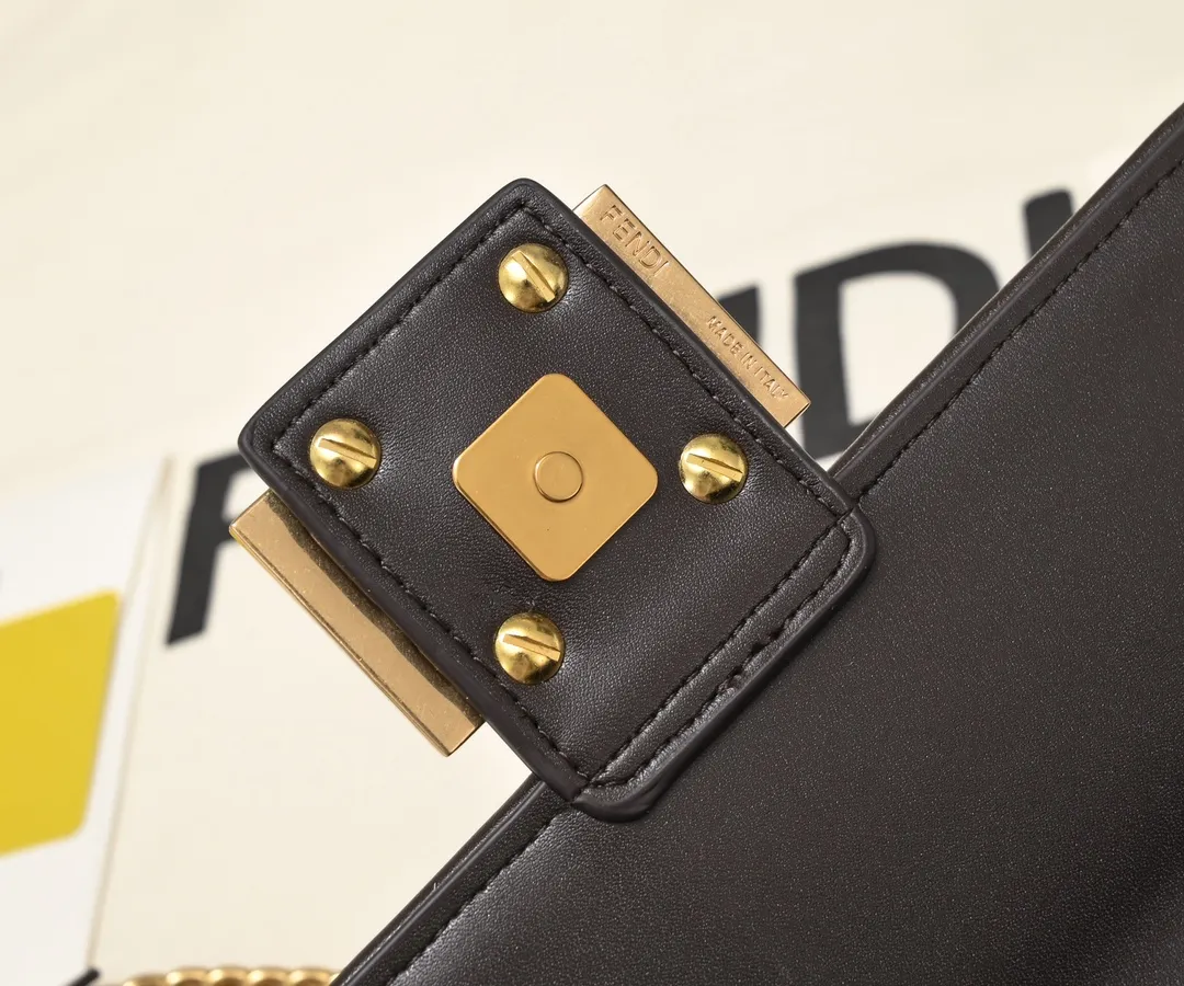 All Categories Fendi Women's Bags (Fendi) Fendi 6607