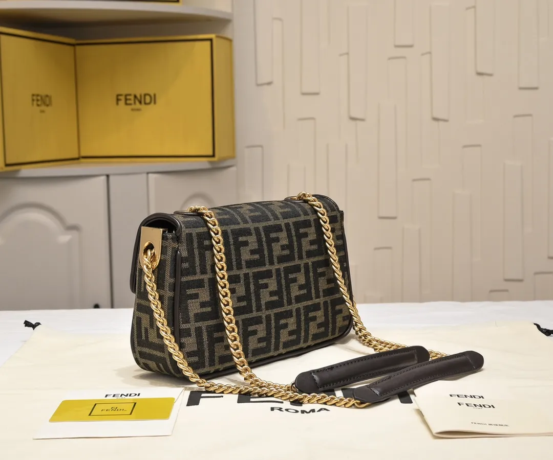 All Categories Fendi Women's Bags (Fendi) Fendi 6607