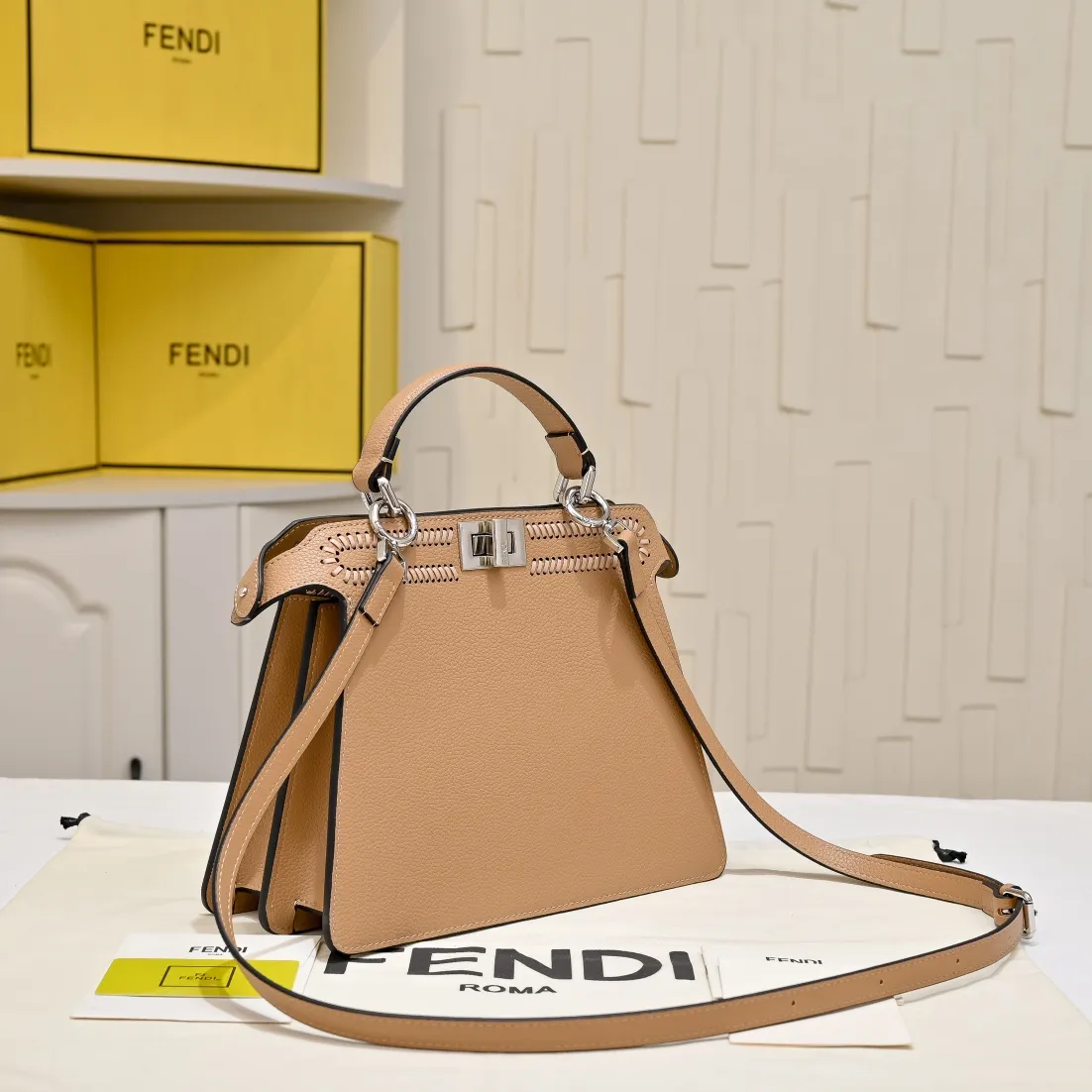 All Categories Fendi Women's Bags (Fendi) Fendi 33203
