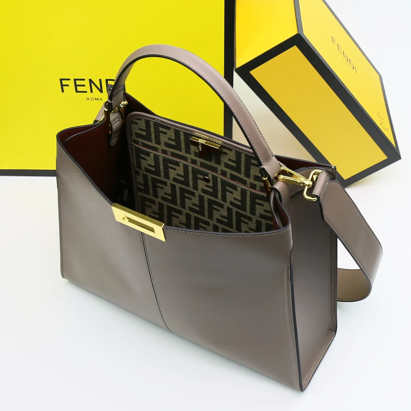 All Categories Fendi Women's Bags (Fendi) Fendi 1129