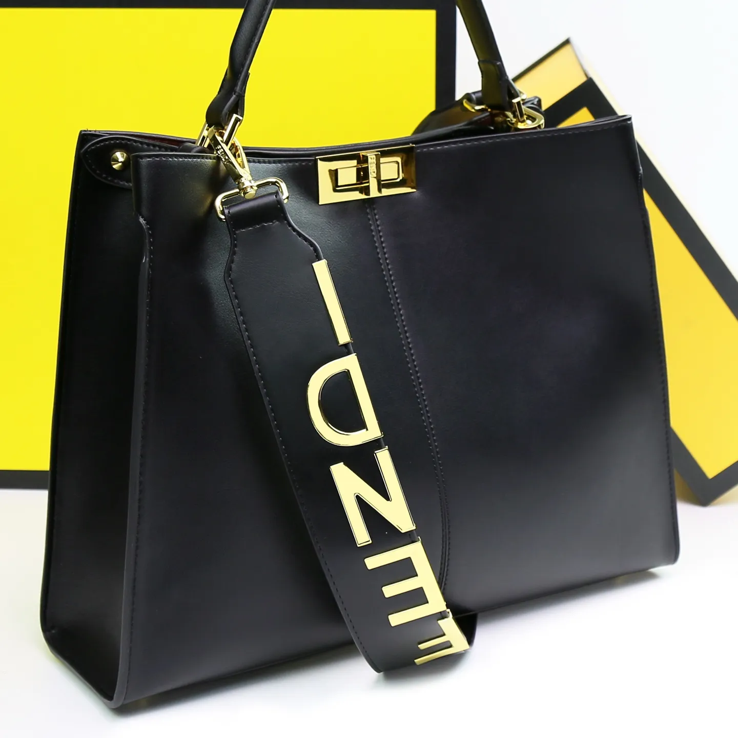 All Categories Fendi Women's Bags (Fendi) Fendi 1129