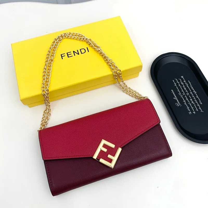 All categories Official website "Brand Women's Bags" Women's Bags 💙 FENDI 2025 new FENDI crossbody bag