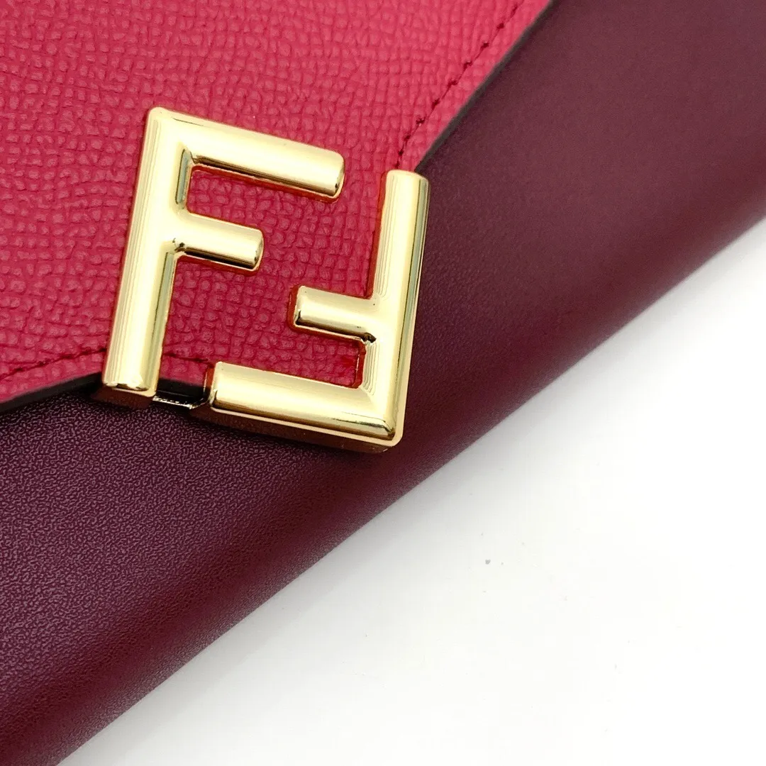All categories Official website "Brand Women's Bags" Women's Bags 💙 FENDI 2025 new FENDI crossbody bag