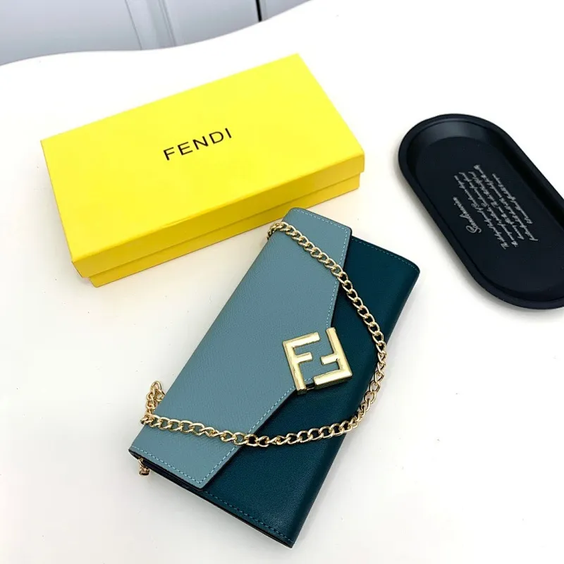 All categories Official website "Brand Women's Bags" Women's Bags 💙 FENDI 2025 new FENDI crossbody bag
