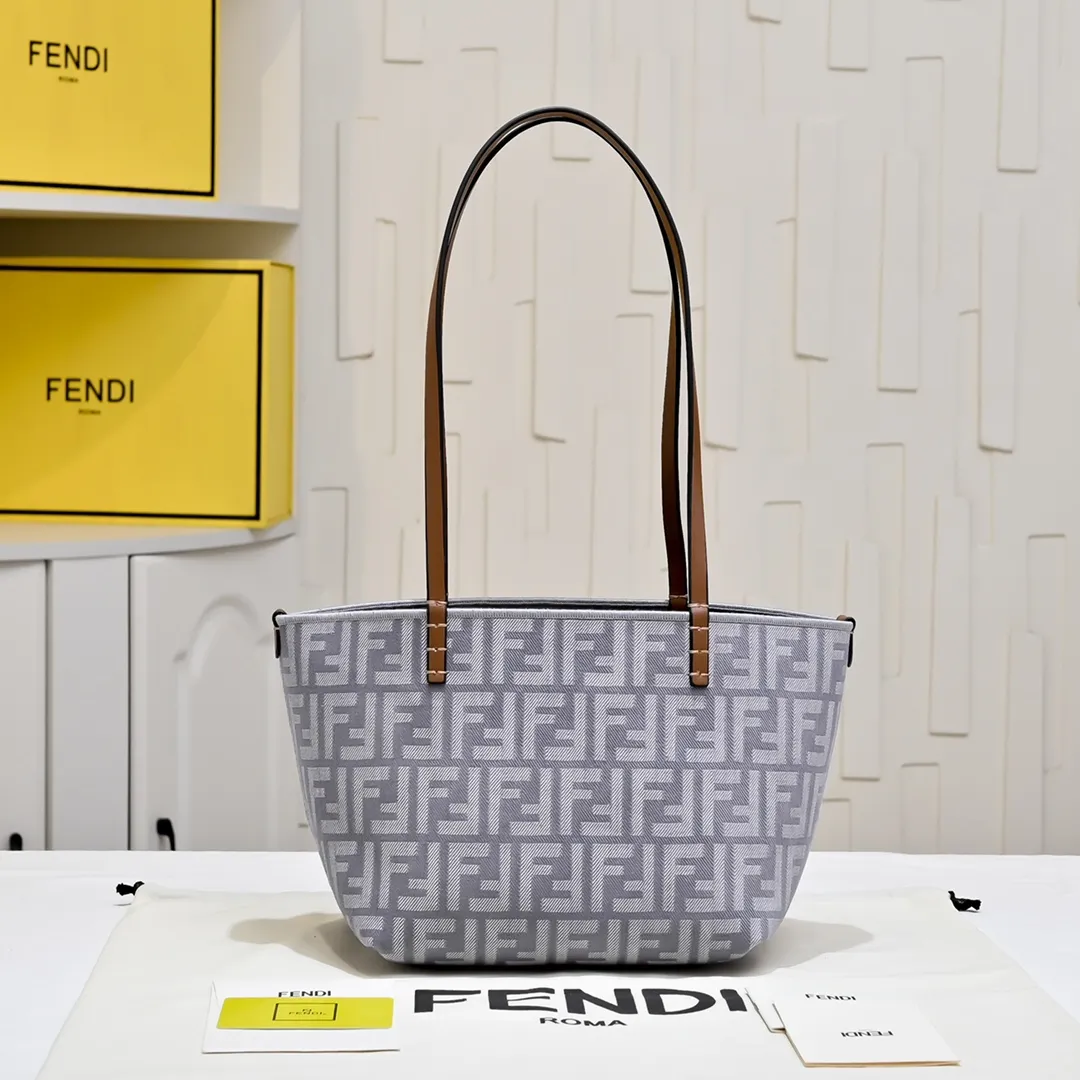 All Categories Fendi Women's Bags (Fendi) Fendi 8971