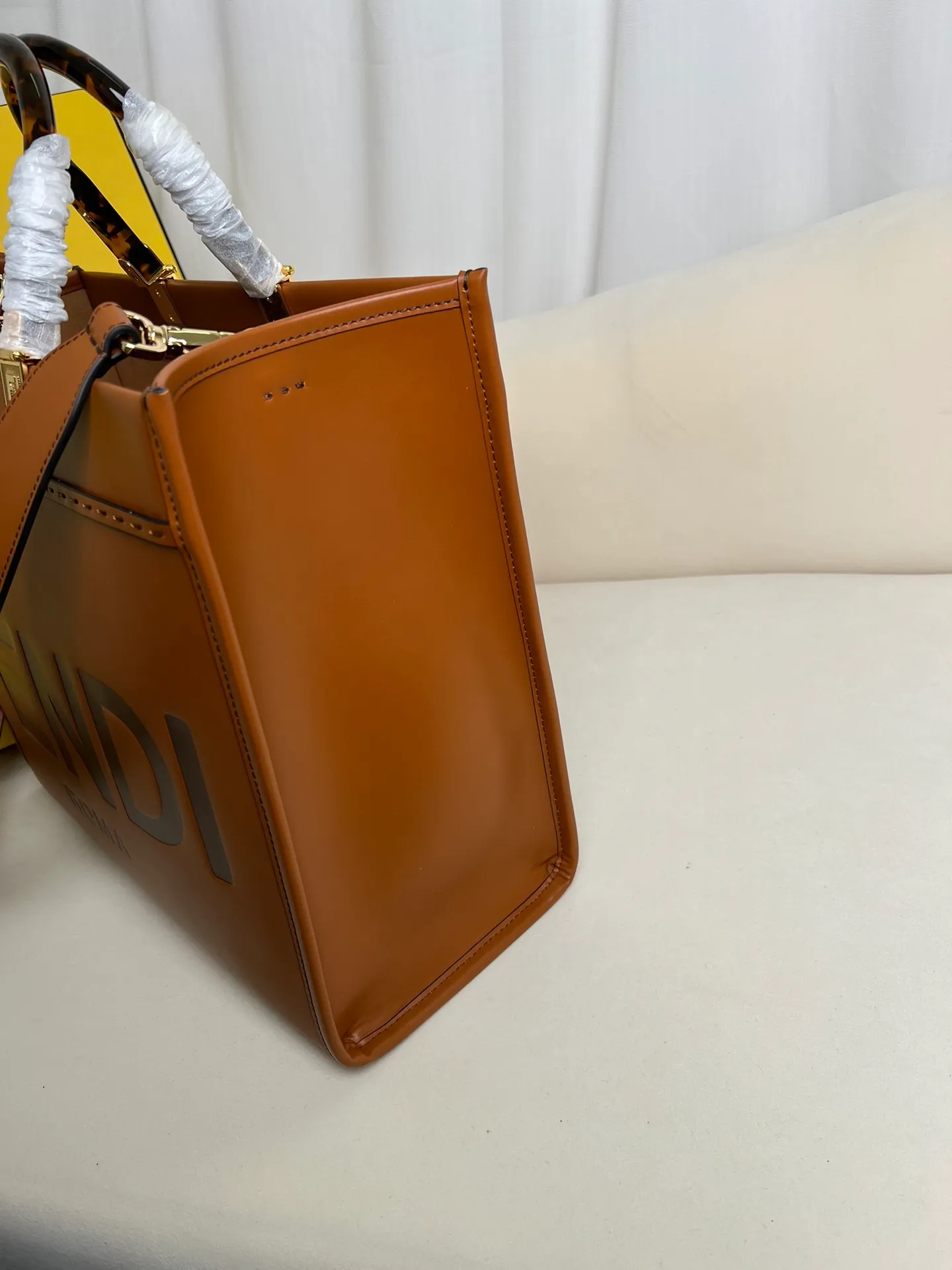 All Categories 💚 Top Version Men’s Bags 💚 Fendi 2025 New Fendi Handbags