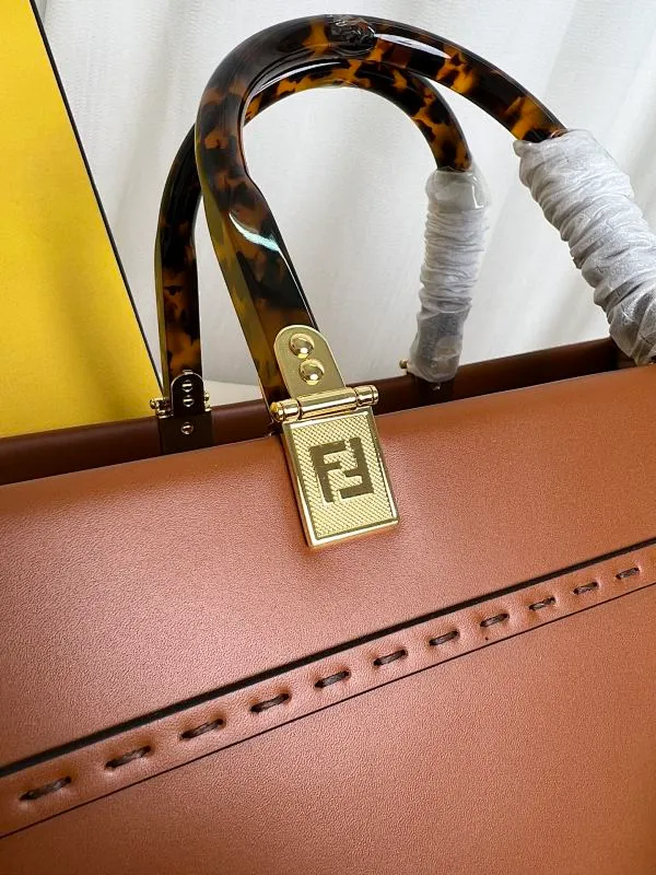 All Categories 💚 Top Version Men’s Bags 💚 Fendi 2025 New Fendi Handbags