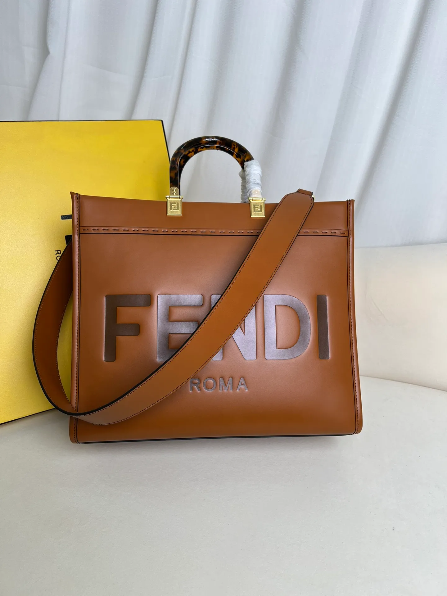 All Categories 💚 Top Version Men’s Bags 💚 Fendi 2025 New Fendi Handbags