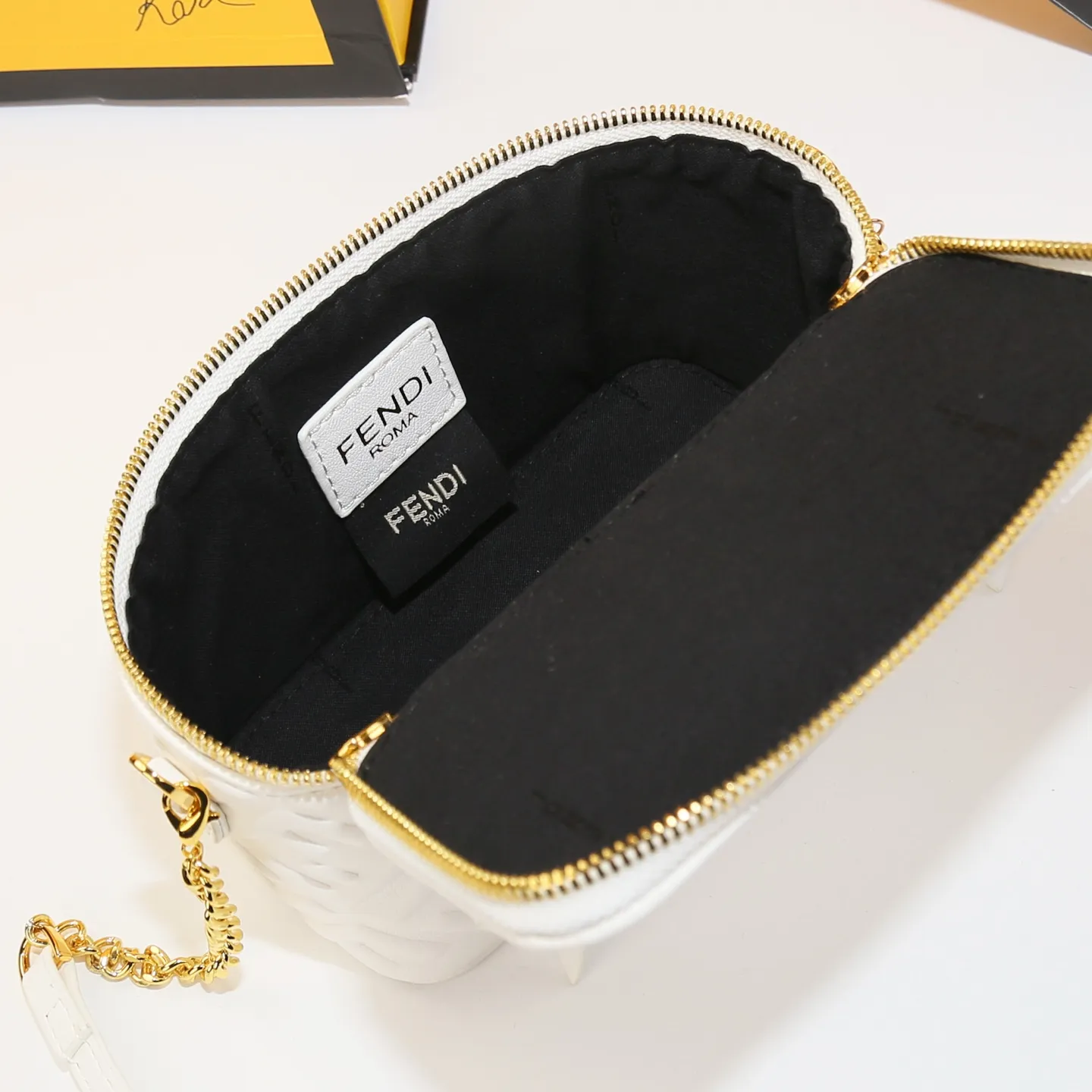 All Categories Fendi Women's Bags (Fendi) Fendi 2587