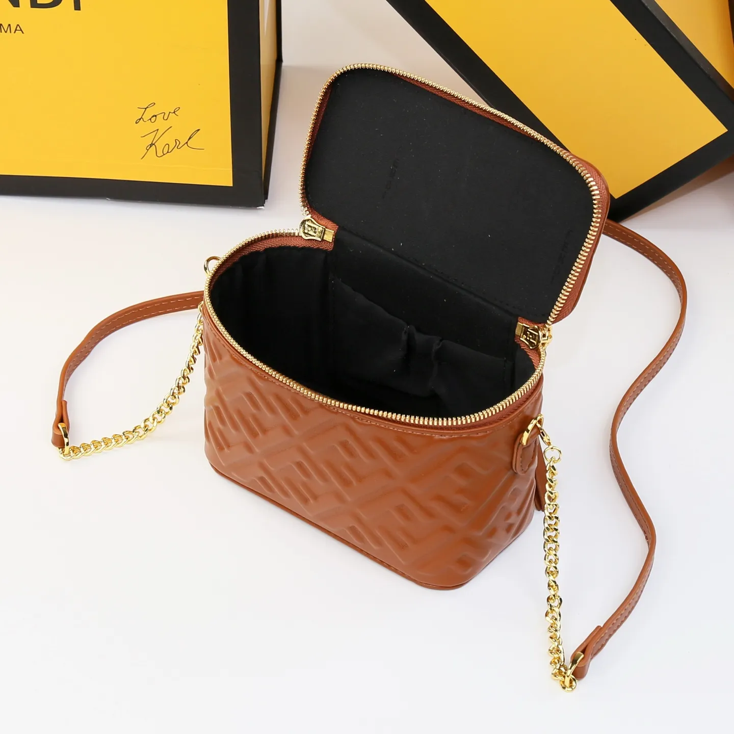 All Categories Fendi Women's Bags (Fendi) Fendi 2587
