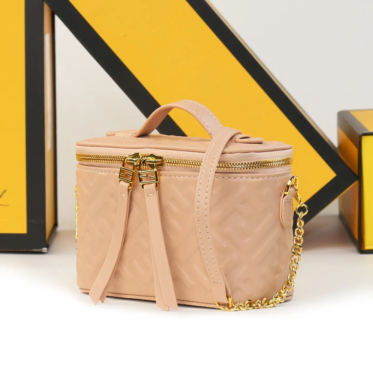 All Categories Fendi Women's Bags (Fendi) Fendi 2587
