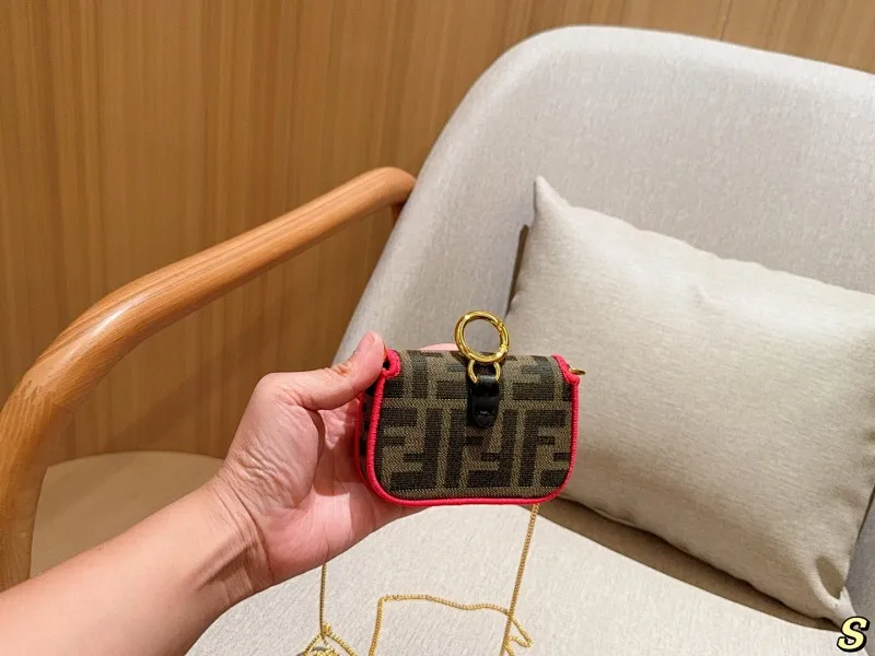 All categories Official website "Brand Women's Bags" Women's Bags 💙 FENDI 2025 new fendi mini lipstick bag coin purse