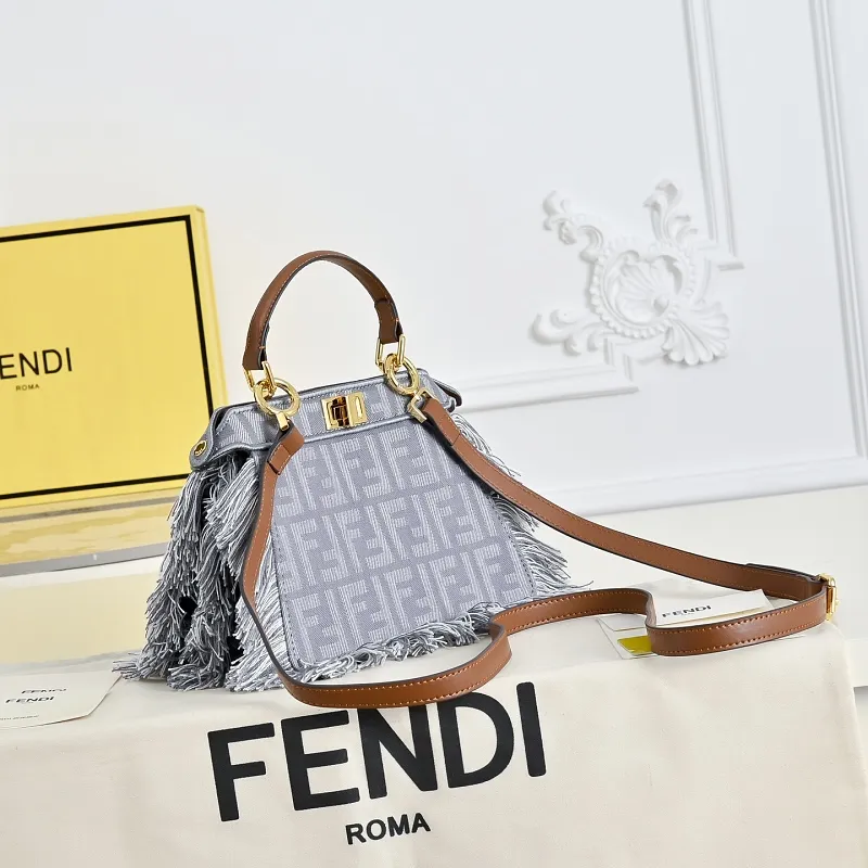 All Categories Fendi Women's Bags (Fendi) Fendi 7757 Medium