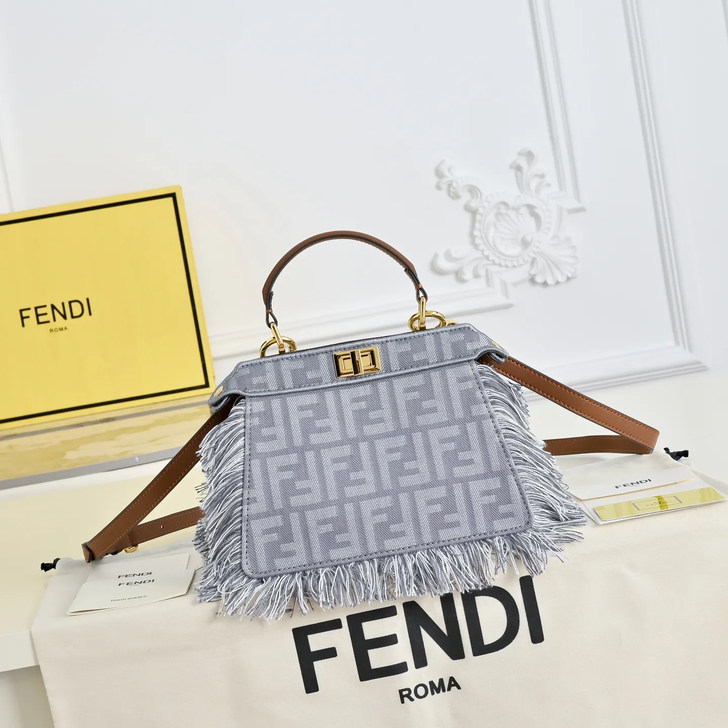 All Categories Fendi Women's Bags (Fendi) Fendi 7757 Medium