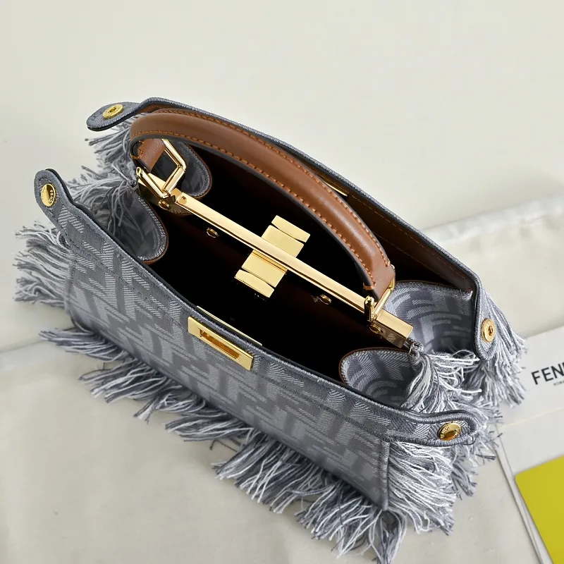 All Categories Fendi Women's Bags (Fendi) Fendi 7757 Medium