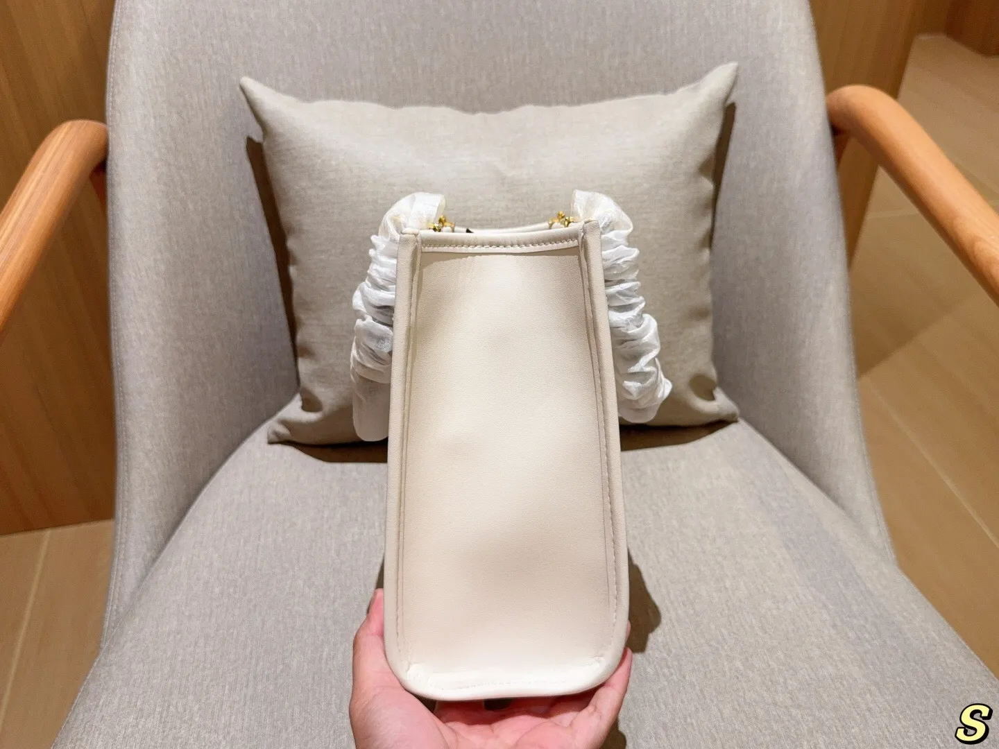 All Categories Official Website "Brand Women's Bags" Women's Bags 💙 FENDI 2025 New Fendi Handbags