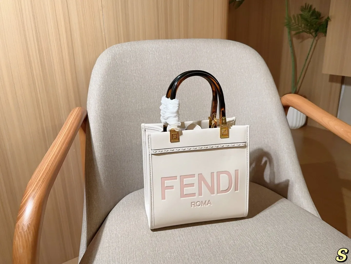 All Categories Official Website "Brand Women's Bags" Women's Bags 💙 FENDI 2025 New Fendi Handbags
